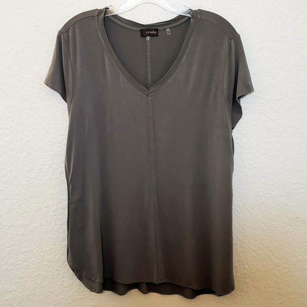 Crosby Olive Green Center Seam Short Sleeve Chiffon Trimmed V-Neck Top - Size L